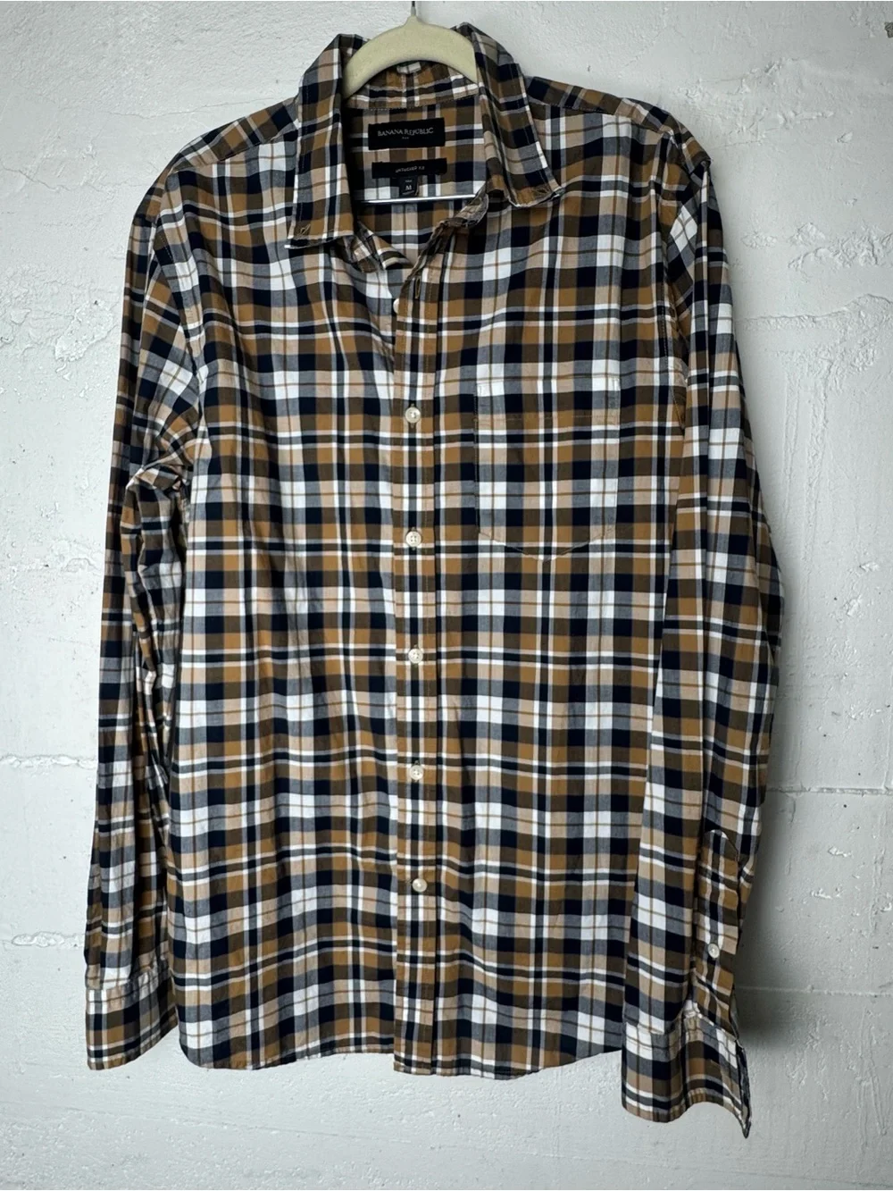 Banana Republic Luxe LS Untucked Slim Fit Plaid Shirt Men MediumTall Tan